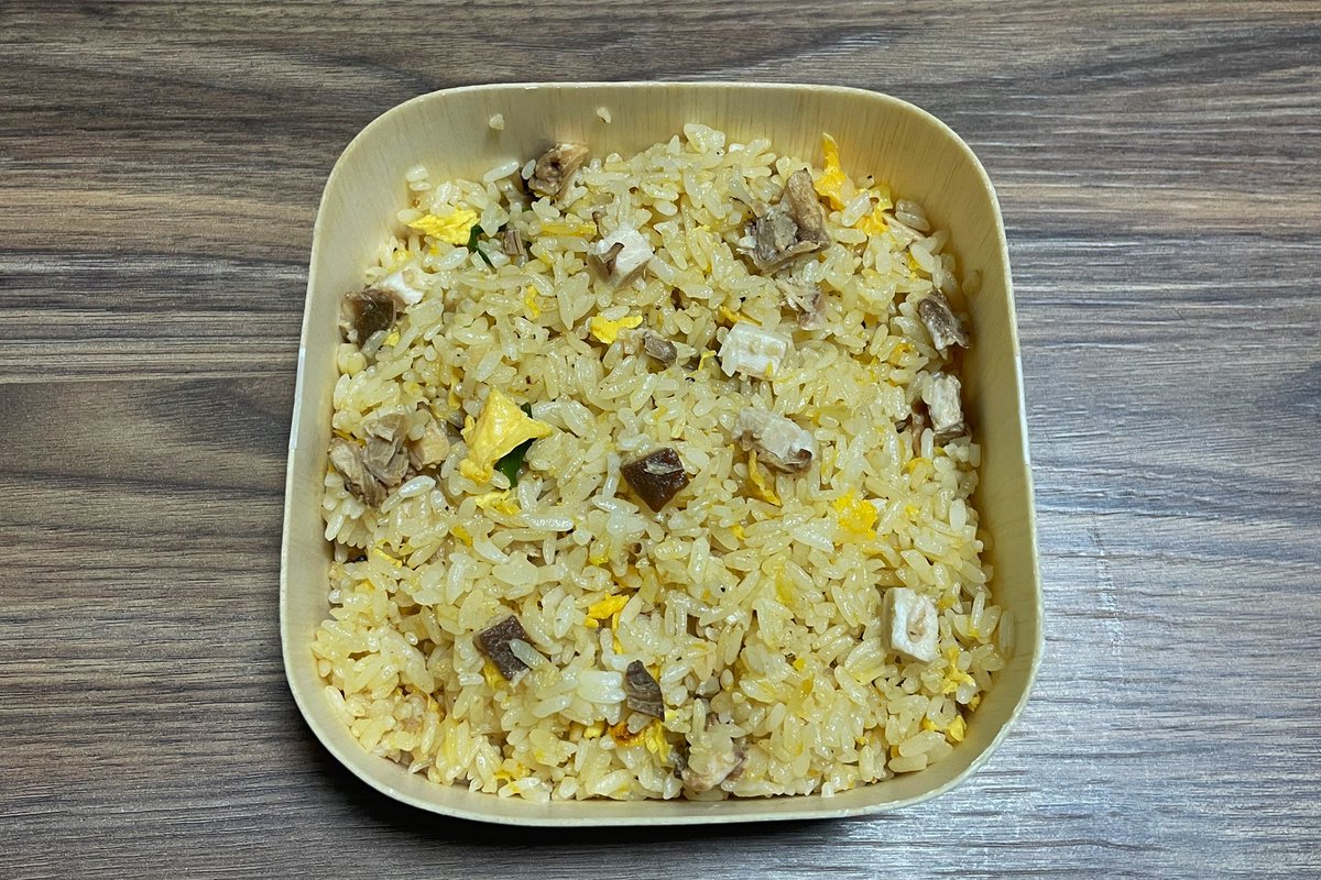 chahanista's tweet photo. 住所 : 阪神百貨店梅田本店
屋号 : 民生炒飯
品名 : チャーシュー炒飯

阪神百貨店梅田本店にて
民生炒飯が期間限定で出店されています。
　
炒飯は全部で5種類ありました。 https://t.co/nhNy37E0Pf