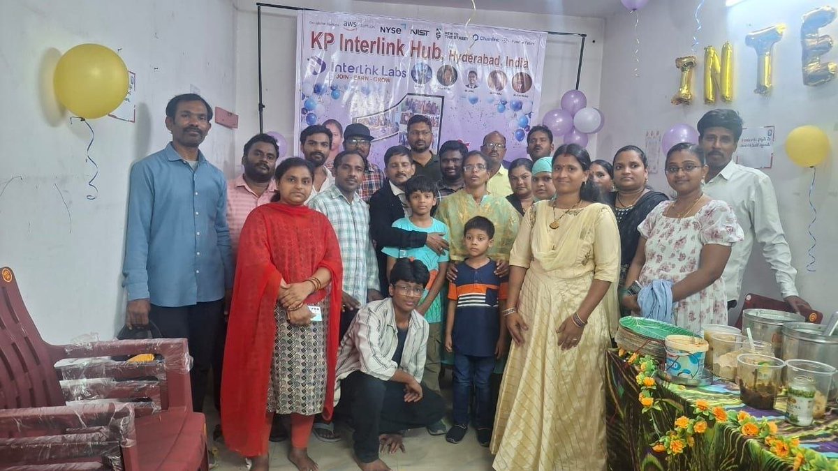 MaddiSwath12192's tweet photo. 🎉 గర్వంగా చెప్పుకునే క్షణం! 🚀

KP InterLink HUB, హైదరాబాద్‌లో 🎊 1 Year Ambassador Program Celebration విజయవంతంగా పూర్తి చేశాము! 🇮🇳

🗓 12th April 2026
📍 KP InterLink HUB, ఎర్రగడ్డ, హైదరాబాద్
✨ నిర్వహణ:
👏 @MaddiSwath12192 & @Viswana60754744

ఈ ప్రయాణంలో అందరి సహకారం మరచిపోలేనిది 🙌
మన కమ్యూనిటీతో కలిసి సాధించిన విజయానికి గర్వంగా ఉంది 🤝
ఇది కేవలం ఆరంభం మాత్రమే… ఇంకా ఎన్నో విజయాలు ముందున్నాయి! 🔥

#InterLink #ITL #ITLG #Hyderabad #AmbassadorProgram #CommunityGrowth #Success

@kv_interlink @reina_itl @DhirajK26126238 @Digitalgold1979 @Viswana60754744