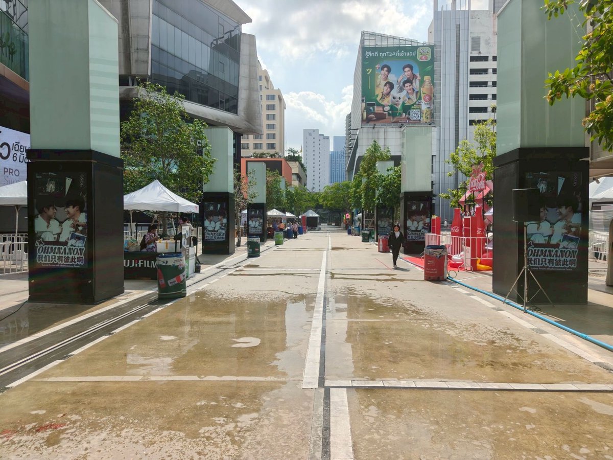 starfocusglobal's tweet photo. 🎊StarFocus Songkran Special

🏆 2026 Most Anticipated Thai Couple

🥇Ohm&amp;Nanon

📍Siam No.1 Square Walking Street 20 Screen Group
⏰April 13

❤️ Producer | STARFOCUS OFFICIAL @starfocusglobal 
❤️ Co-Producer | OhmNanon_CNFC @OhmNanon_CNFC

#OhmNanon #STARFOCUS https://t.co/ZPApCdQgRO