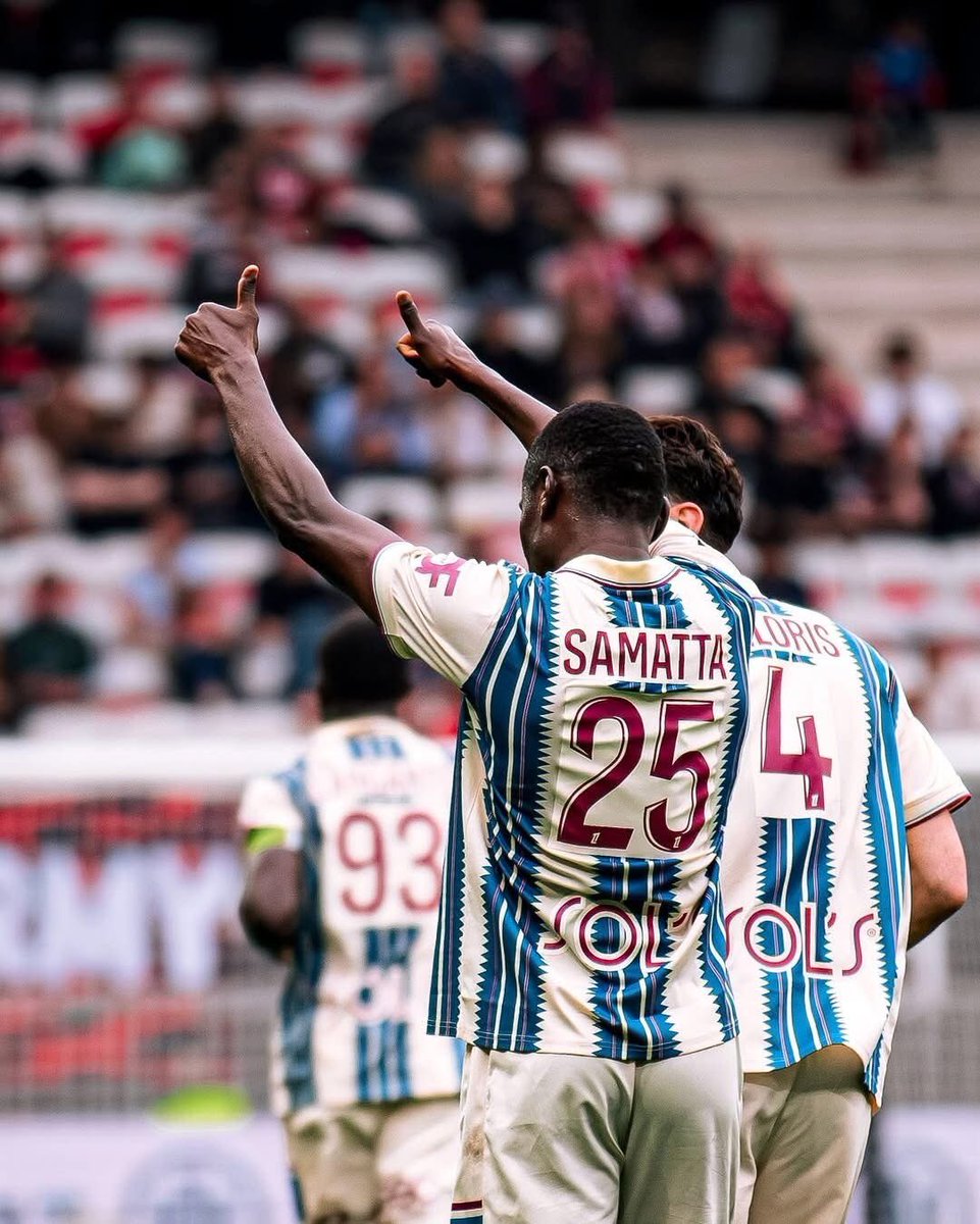 killo_killo11's tweet image. Mbwana Samatta jana amefunga goli lake la kwanza la msimu Tangu ajiungu na le havre ya Nchini France 

Lakini watanzani🇹🇿 ni kama hamumuoni na kumpa sifa zake anazostahili #video kwenye comment hapo bonge moja ya bao..!!👇👇