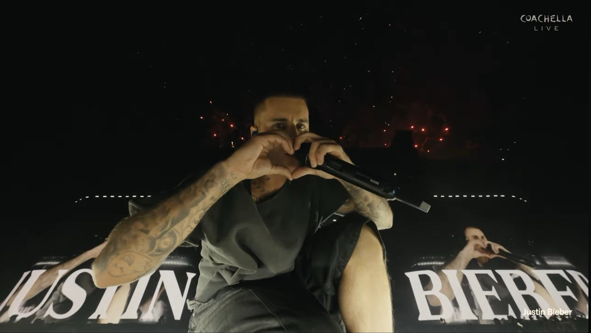 อีจัสเปิดยูทูปร้องเพลงที่โคเชลล่า tweet media