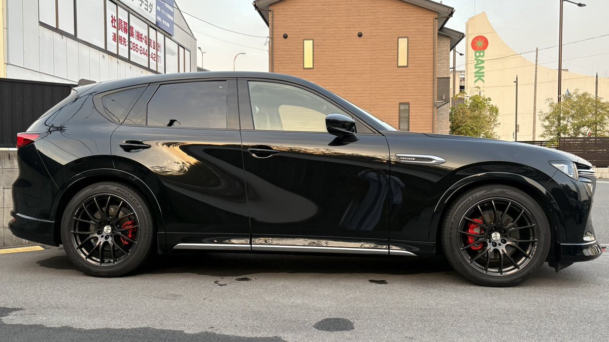 zoomzoom3633's tweet image. 今日、仕事で県北に行く時に郊外の下見を走ったら燃費がめちゃくちゃ良かったー😆
往復で使った燃料4Lちょっとなんて、ハイブリッド無しの3,300CCの直列6気筒、めちゃくちゃ優秀ですね🥰🫶💕✨
#CX60 #MAZDA #もはやエコカー