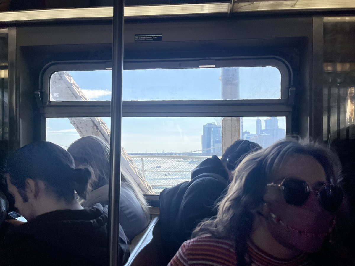 amanda ❣️ in heated rivalry era tweet media