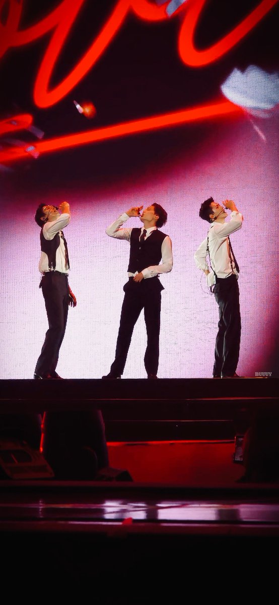 BUUUY🤯 tweet media