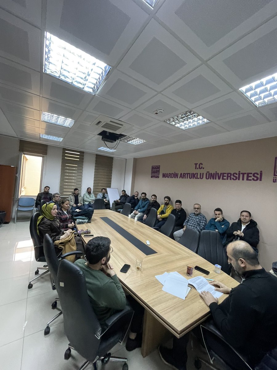 Türkiye'de Yaşayan Diller Enstitüsü (MAÜ) tweet media