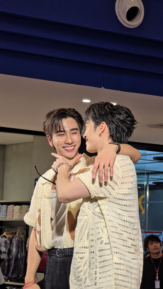 The Mall Lifestore tweet media