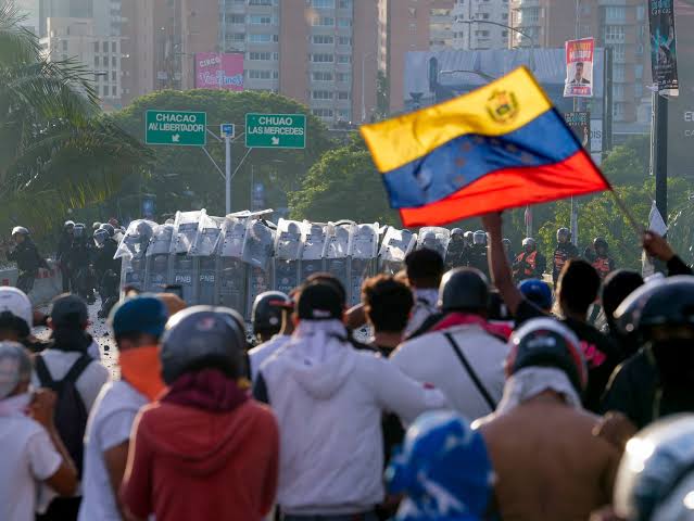 Wyi Gaius B.S tweet media