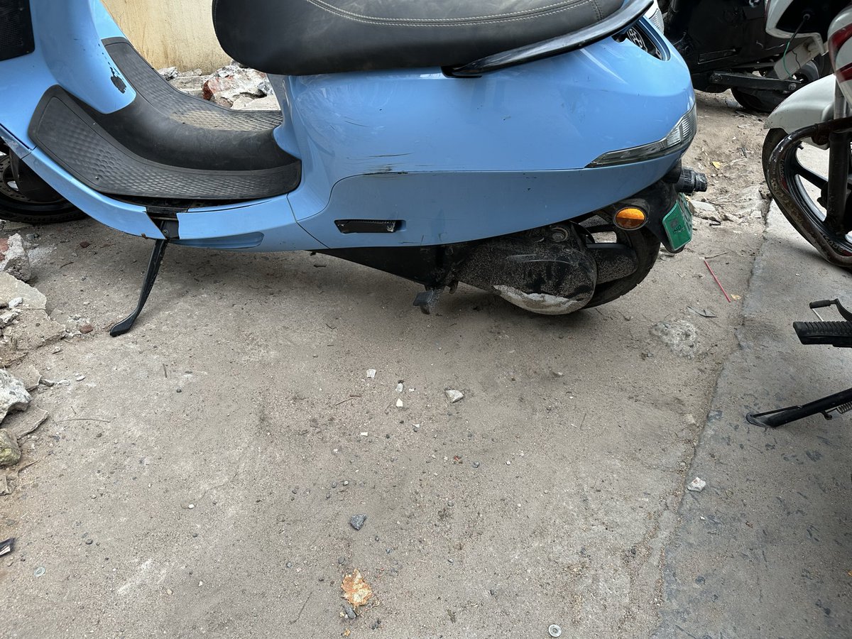 jaffa07007's tweet photo. @bhash @OlaElectric This is unacceptable. I raised a complaint about my bike last year and still no resolution. The scooter is now completely unusable and my money is gone.  

Your support has failed completely. I demand an immediate resolution or full refund.  

cc: @bhash https://t.co/9N9xrSdAZV