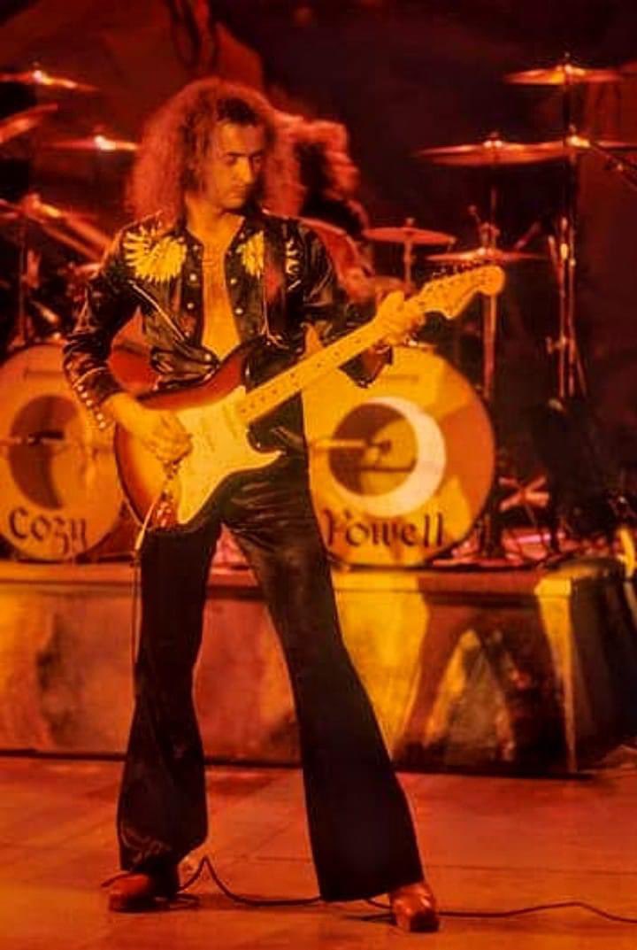 Happy Birthday Ritchie 🎉✨😆✨
GOAT of Guitarist 👍
#Ritchieblackmore
#Rainbow