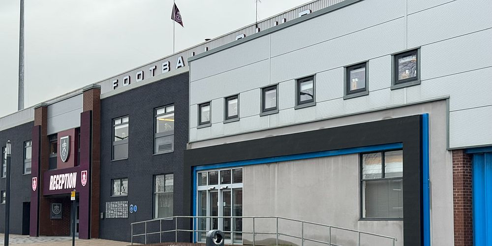 utccom's tweet image. All the best to the U21s tonight against West Brom in the Premier League Cup semi-final at the Turf

▶️uptheclarets.com/semi-final-nig… #twitterclarets #BurnleyFootballClub #Clarets #UTC