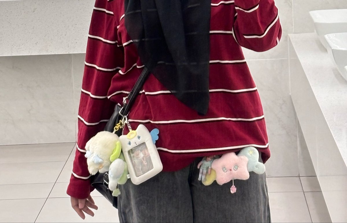 쿠리 ⭐️ tweet media