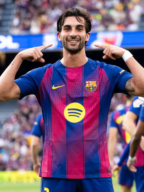 Kingsley 💙❤️ tweet media