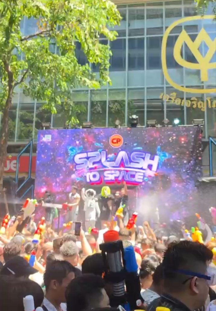 iammoolarn tweet media