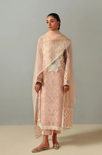 AmmaraK29181264's tweet image. Stylish Pakistani formal dresses made with rich details and fine stitching, giving you a classy and traditional festive look.
ammarakhan.com/collections/lu…
#dress #clothing #formals