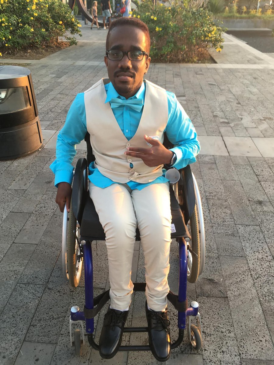 Teddy CHAMPION D’EUROPE 🇷🇪♥️💙⭐️ tweet media