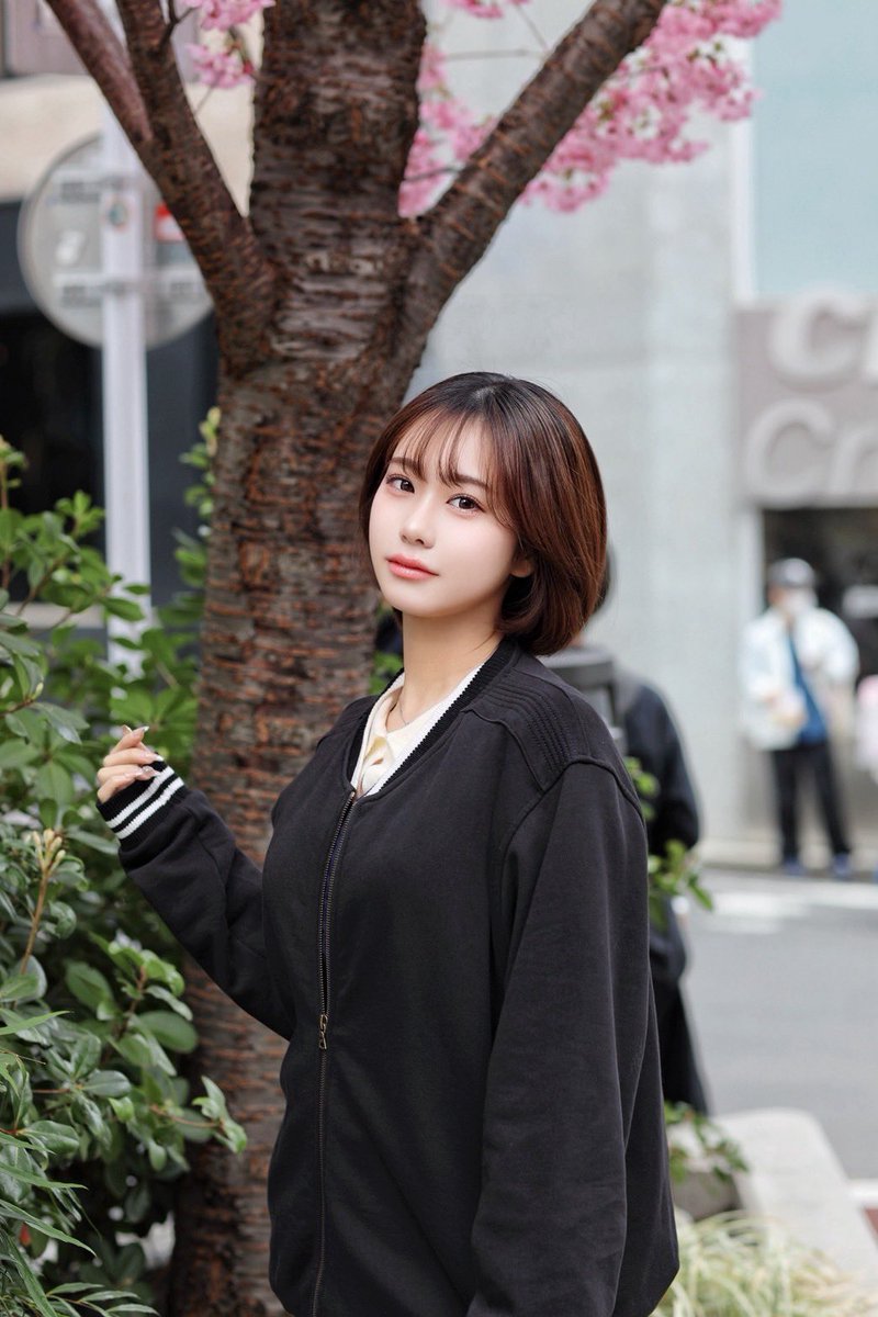 及川美桜 tweet media