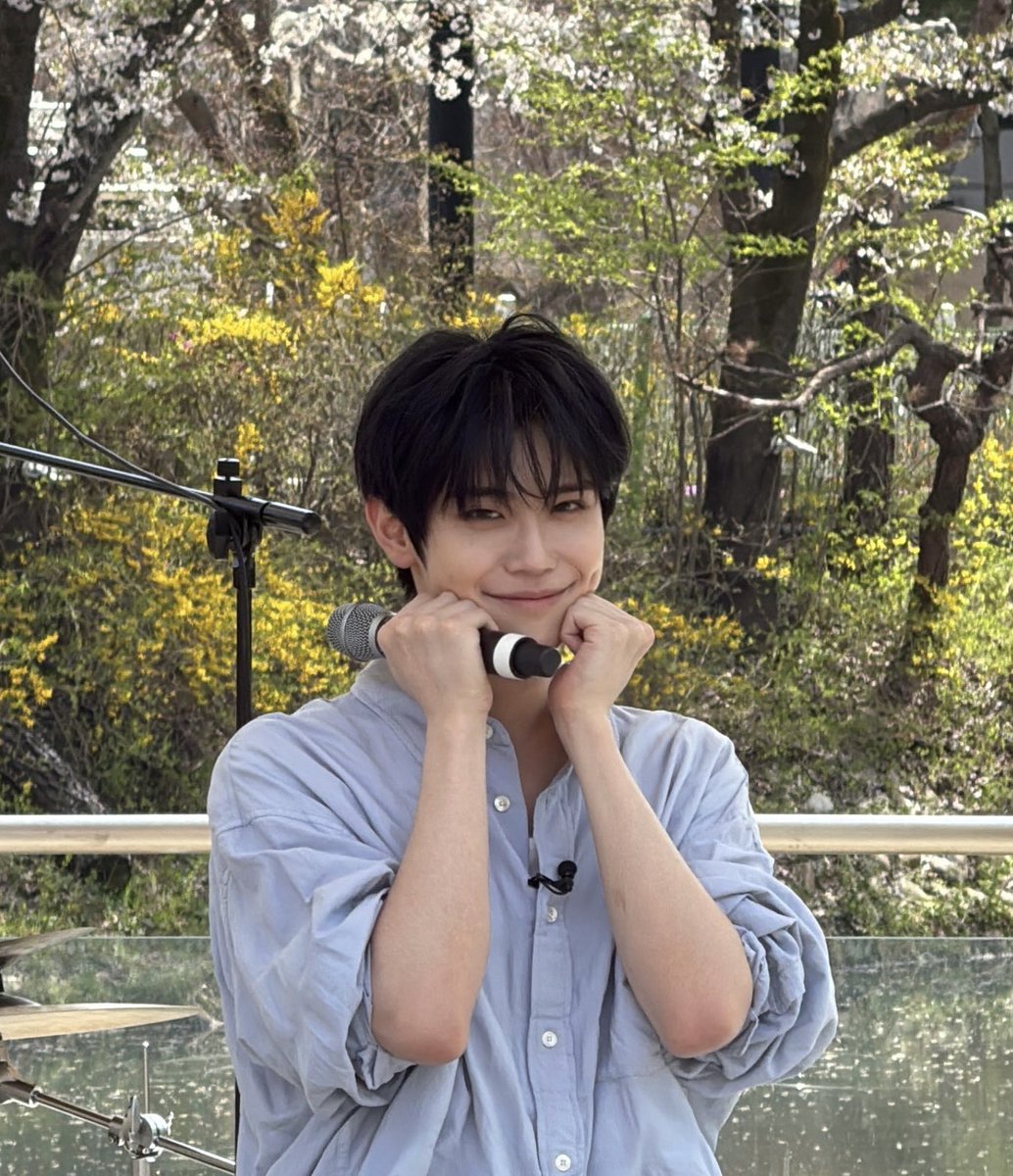 해미._. tweet media