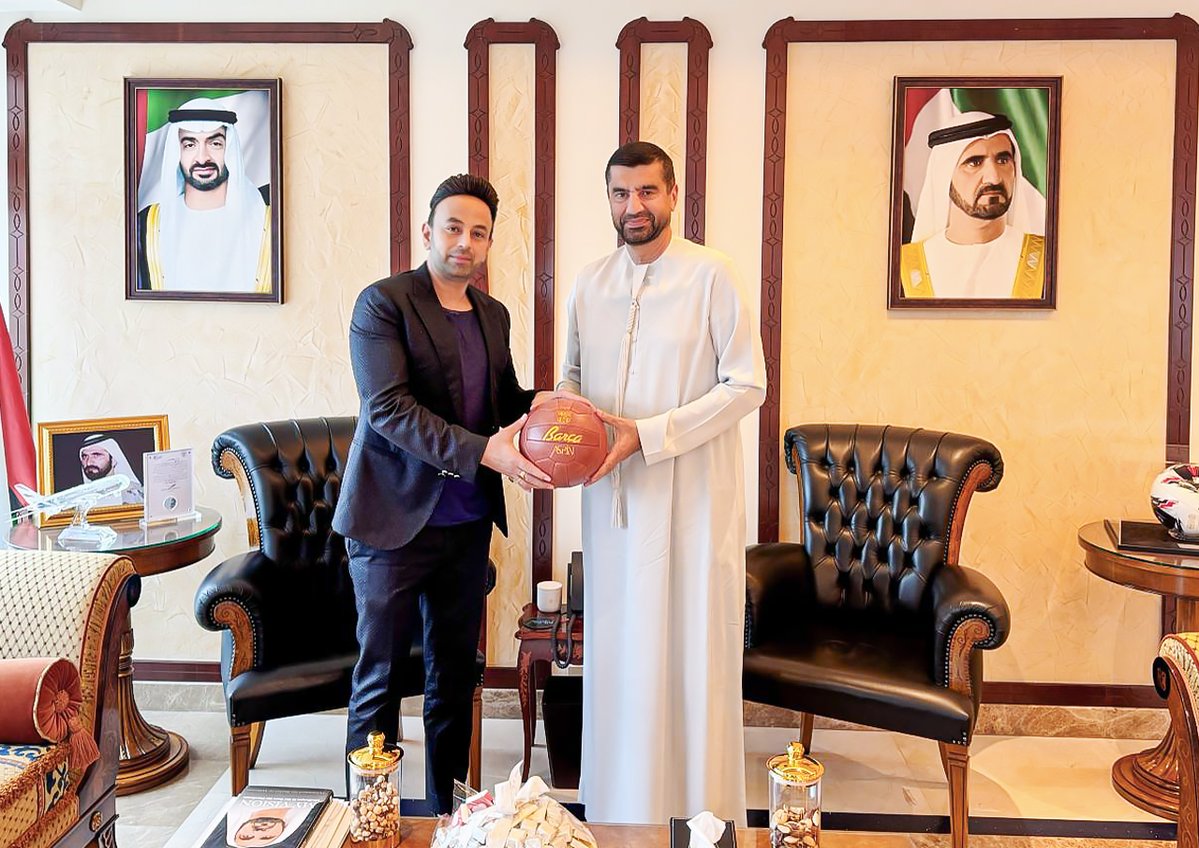 It was a great pleasure meeting H.E Ahmed Hashim Khoori, Chairman of Aspin Holding LLC and Member of the Federal National Council UAE. Looking forward to potential business synergies and long-term value creation opportunities.

#UAE #BusinessLeaders #Investment #Leadership