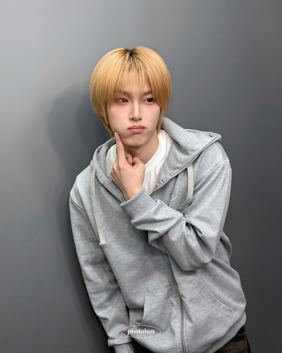 PHOTOISM BEHIND tweet media