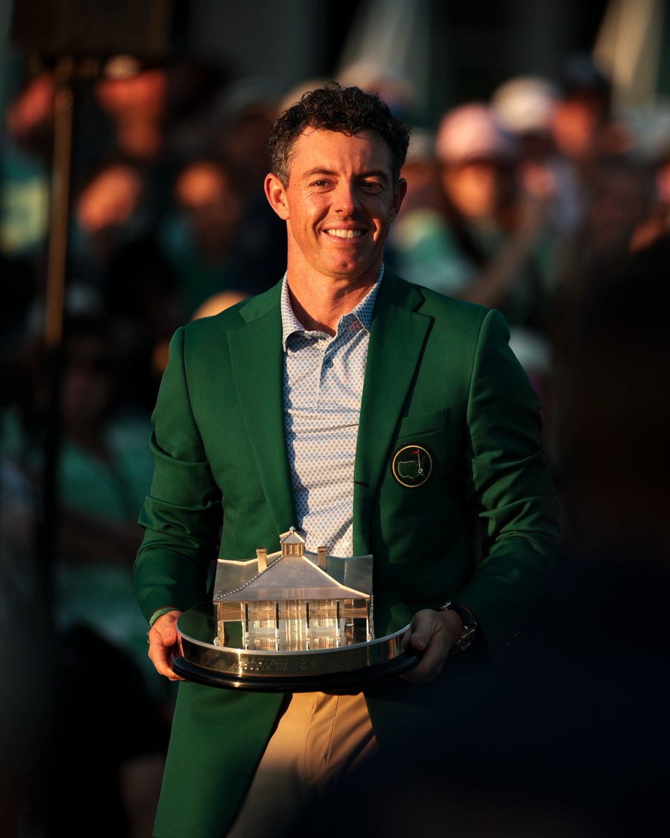 DPWorldTour's tweet photo. "It took me 10 years to win my fifth major, and then my sixth one's come pretty soon after it. I'm not putting a number on it, but I certainly don't want to stop here." 

Rory McIlroy is hungry for more Majors 👇

#TheMasters