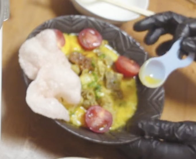hayatechaaan's tweet photo. By always using THE SPOON, I am proving that this is my original content. https://t.co/mZOvSmpXVG