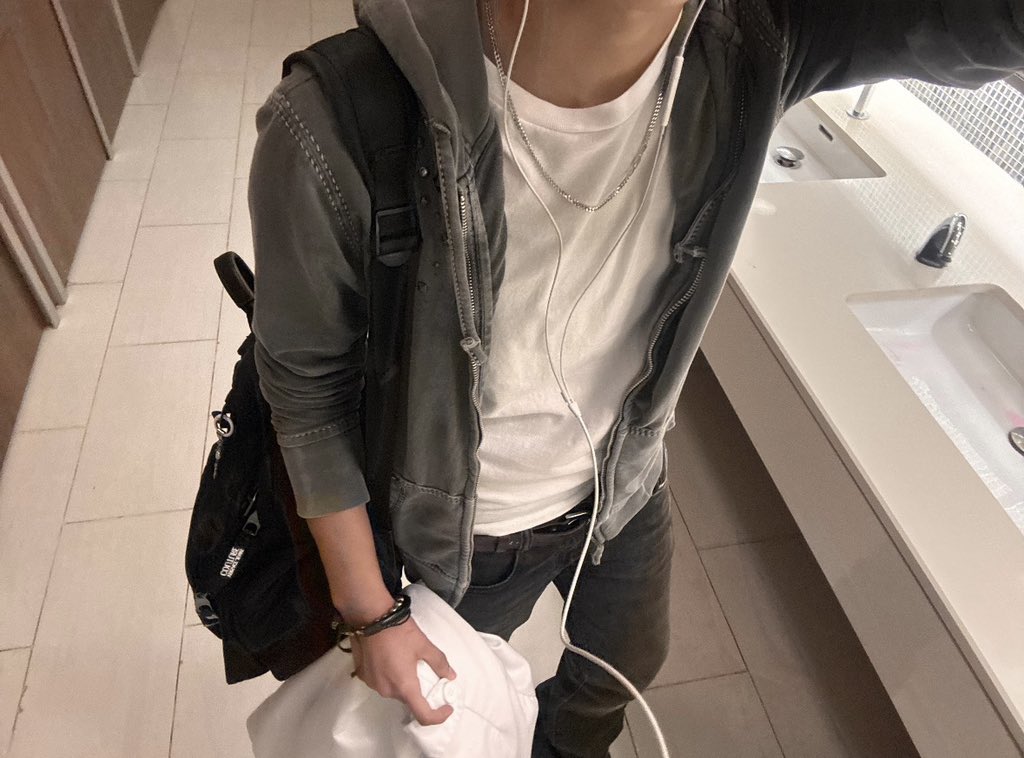 de Lioncourt tweet media