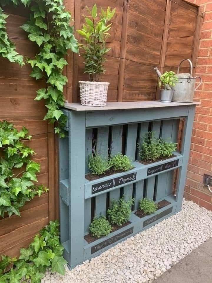 Superhuisvrouw's tweet image. Pallet inspiratie. Voor als de lente begint te kriebelen.