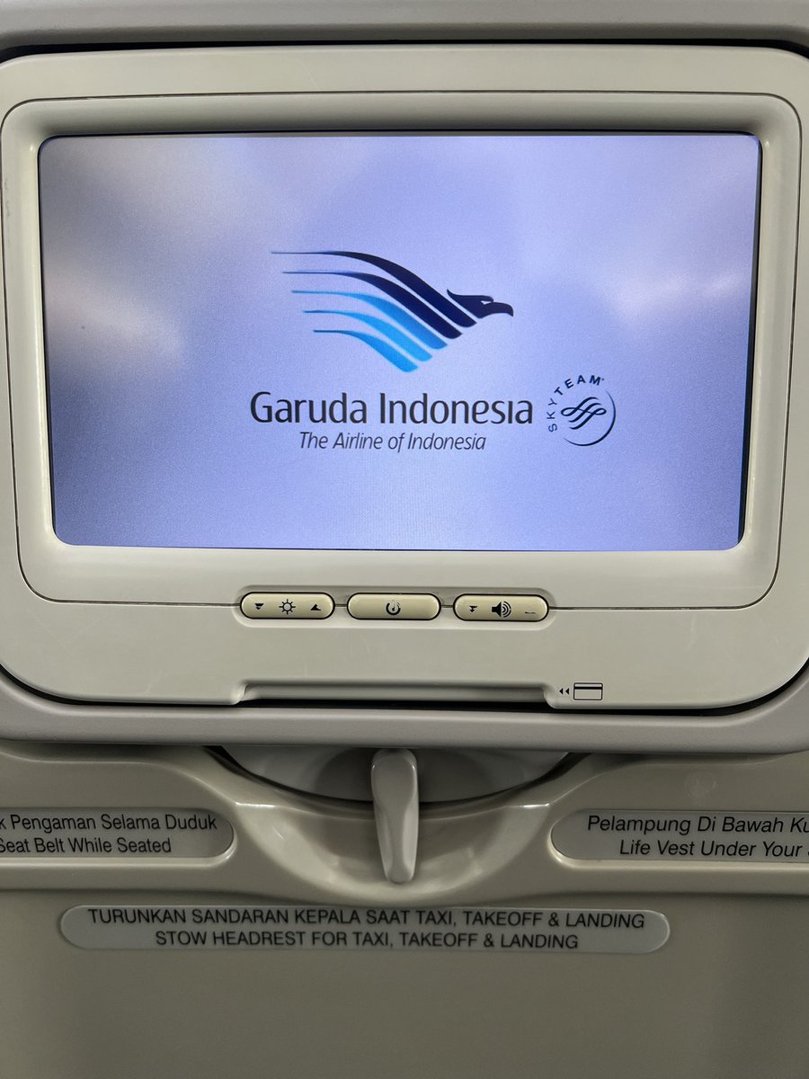 ramenow's tweet image. 5th Flight GA581 AAP-CGK🛫

@aptp_airport
@IndonesiaGaruda

#NoonFlight #Flight #Garuda #GarudaIndonesia #Meals 
#SobatAAP #Kemenhub #APTPranoto
#AjiPangeranTumenggungPranoto
#Airport #Bandara
#Samarinda #EastKalimantan
#KalimantanTimur #Borneo #ramenowfly2026