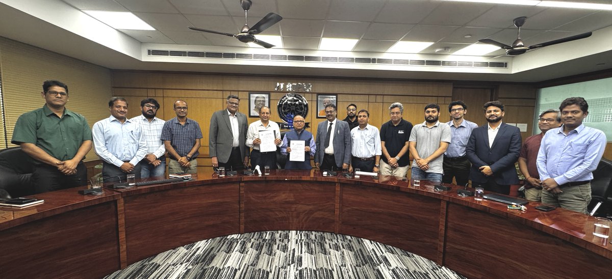 iitrpr's tweet image. IIT Ropar signs MoU with Vinayaka Missions Research Foundation (VMRF-DU), Tamil Nadu. The two institutions will work together on joint research, faculty and student exchange, innovation and skill development.
@VMRFDUSALEM 
#IITRopar #MoU #Research #IIT #VMRFDU