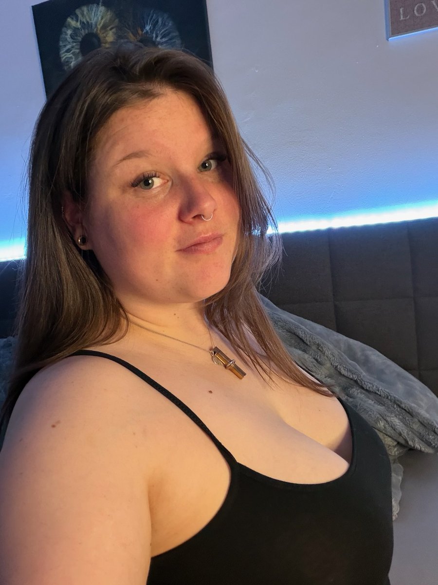 maddy m🤍 tweet media