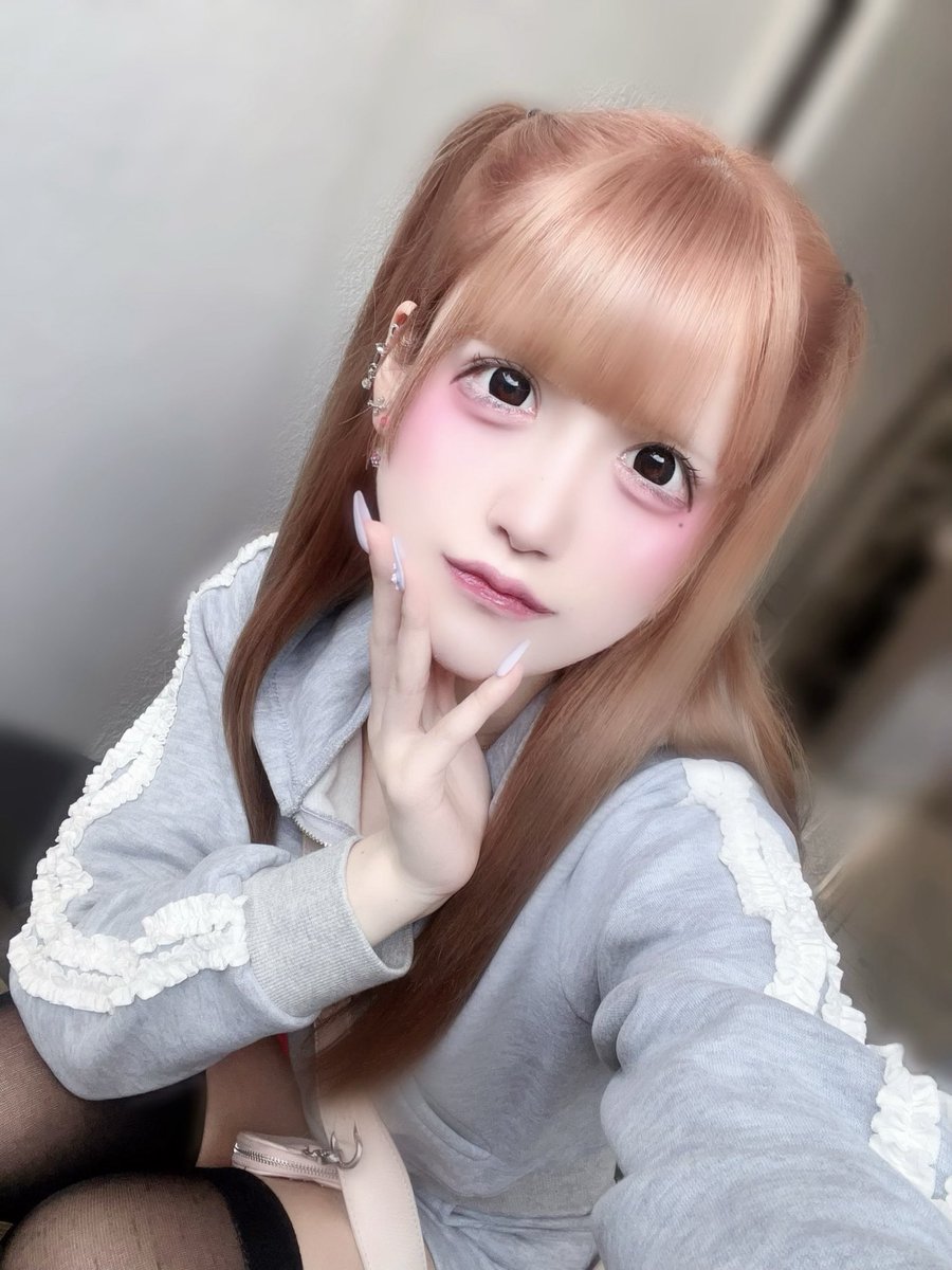 めろ♡ tweet media