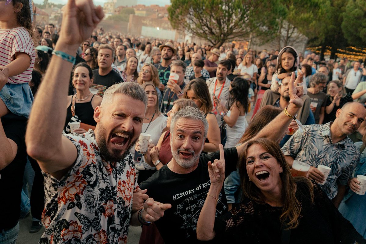 Atlantic_Fest's tweet photo. #TiEsAtlantic 

Vós sodes os grandes protagonistas no Atlantic Fest!
Moi pronto, novas confirmacións!

Vosotros sois los grandes protagonistas en el Atlantic Fest!
Muy pronto, nuevas confirmaciones!

@Turgalicia 
@camino_xacobeo 
#concertosdoxacobeo https://t.co/y725EXax3f