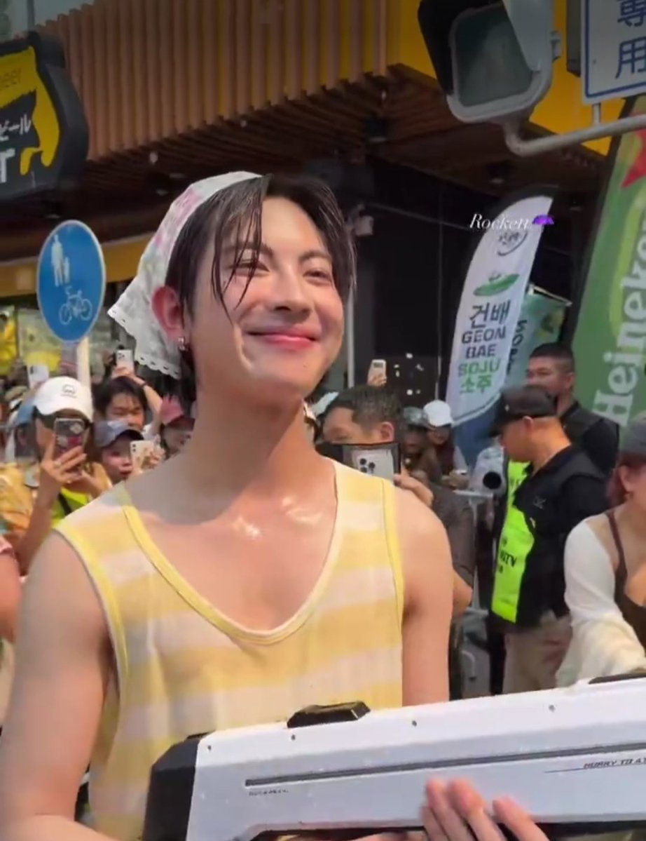 Nabnueng _TF tweet media