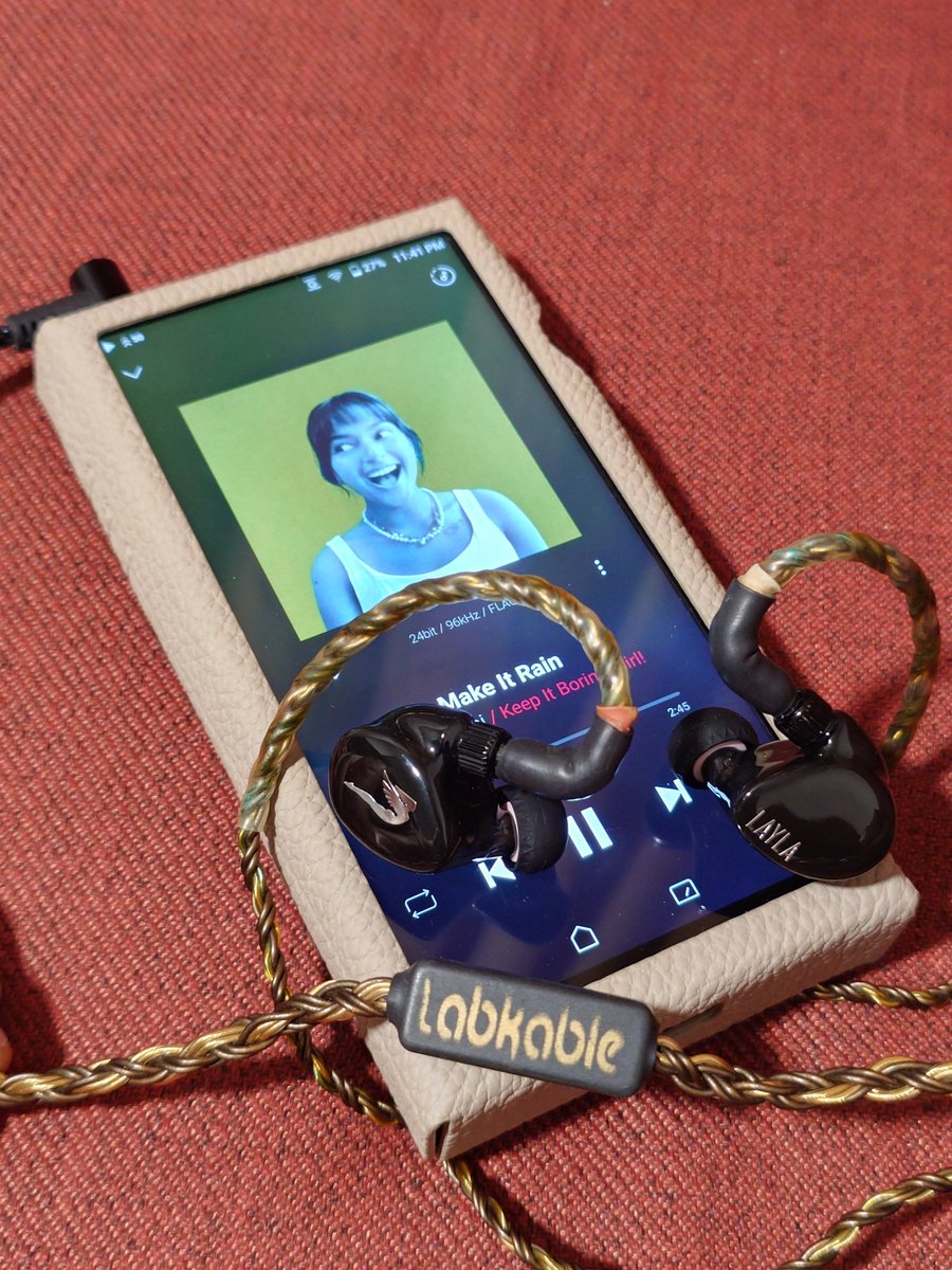 shhrbsh's tweet photo. On that late night jazz wave🎷
#A&amp;ultima
#SP4000
#JHAudio
#Layla
#Labkable
#Pandora
#Eletech
#Baroque https://t.co/UwHEEczYWF