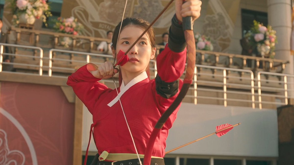 mel 🍂 tweet media