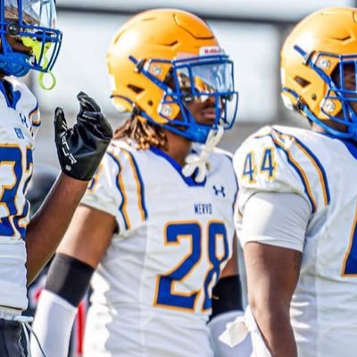CoachZackGoodFB's tweet photo. Top '26 Head Hunter Edge Available: 

1. @shadiAkhalek 6'5 240 Discovery Canyon, CO
2. @Justin_Romero26 6'3 215 Las Vegas, NV
3. @JaylenParks_ 6'4 220 Mergenthaler, MD
4. @TabButler_08 6'1 215 Wesleyan, GA
5. @_hunt_42 6'3 200 Reagen, TX
6. @elderjustin56 6'1 232 Marana, AZ
7. @theejzanders 6'1 220 Muldrow, OK
8. @JordynSweetser 6'2 225 Loudon Sports Academy, VA
9. @1uan9_ 6'0 245 Lake Highlands, TX
10. @elijah___v 6'1 235 Spoto, FL