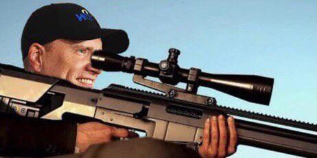 Milkias2025's tweet image. Mike Colter accidentally pulled a Mark Ruffalo/Tom Holland move by spoiling the ending of Daredevil Born Again!
Kevin Feige must be FUMING right now!😅😵☠️😡
#DaredevilBornAgain #LukeCage #MikeColter #mcu