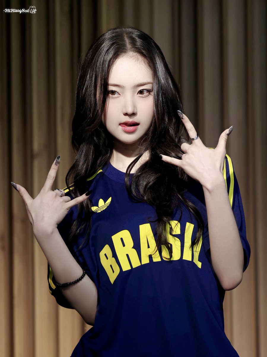 HiKittySol tweet media