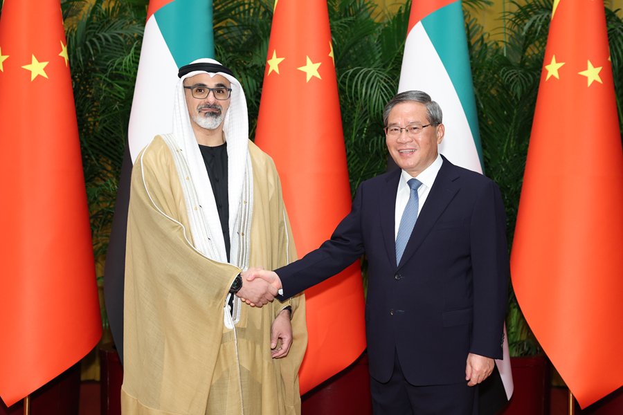 SpoxCHN_LinJian's tweet image. Chinese Premier Li Qiang held talks with HH Sheikh Khaled bin Mohamed bin Zayed Al Nahyan, Crown Prince of Abu Dhabi, the United Arab Emirates (UAE) in Beijing.

#China stands ready to join hands with the #UAE and continue to move forward together as partners on the path of