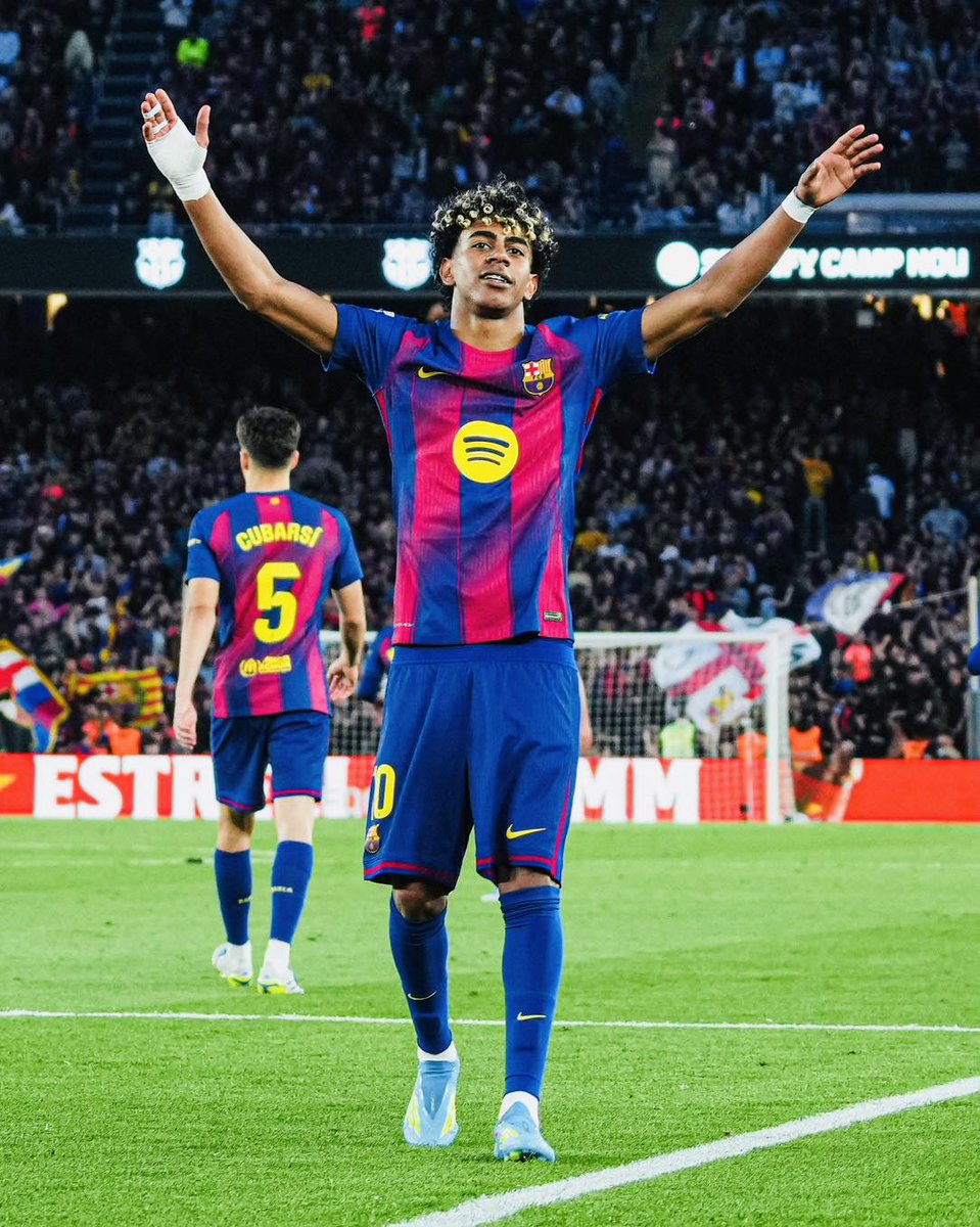 🚨 𝗪𝗛𝗔𝗧 𝗔 𝗣𝗟𝗔𝗬𝗘𝗥: Lamine Yamal is the BEST DRIBBLER in Europe this season:

▪️ Lamine Yamal 🇪🇸 — 234 successful dribbles
▪️ Jérémy Doku 🇧🇪 — 150 
▪️ Yan Diomandé 🇨🇮 — 132 
▪️ Vinícius Júnior 🇧🇷 — 122 
▪️ Kenan Yıldız 🇹🇷 — 116 
▪️ Luis Díaz 🇨🇴 — 107 
▪️ Michael Olise 🇫🇷