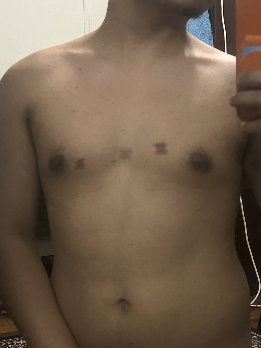 TahPapeeeee tweet media