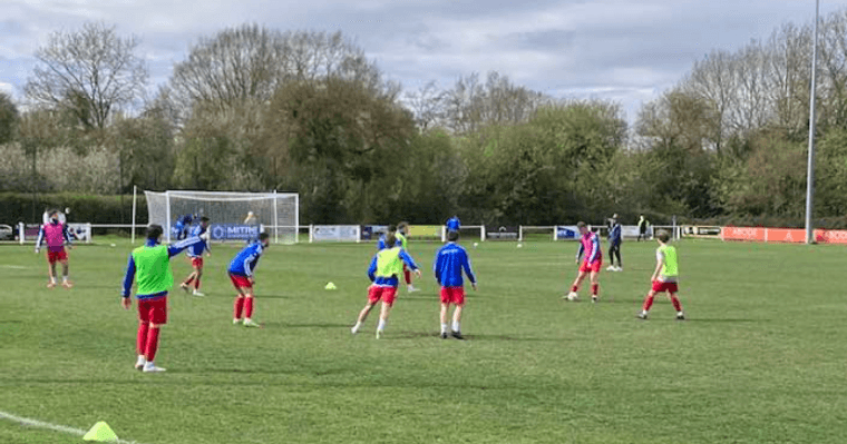 ElyCityFC's tweet photo. LATE LATE SHOW SEE'S CHAMPIONS DENY ROBINS, WHO TAKE POINT TO PLAY OFFS #Pitchero
https://t.co/dUcyyWUaeR https://t.co/6g0ki3hb3d