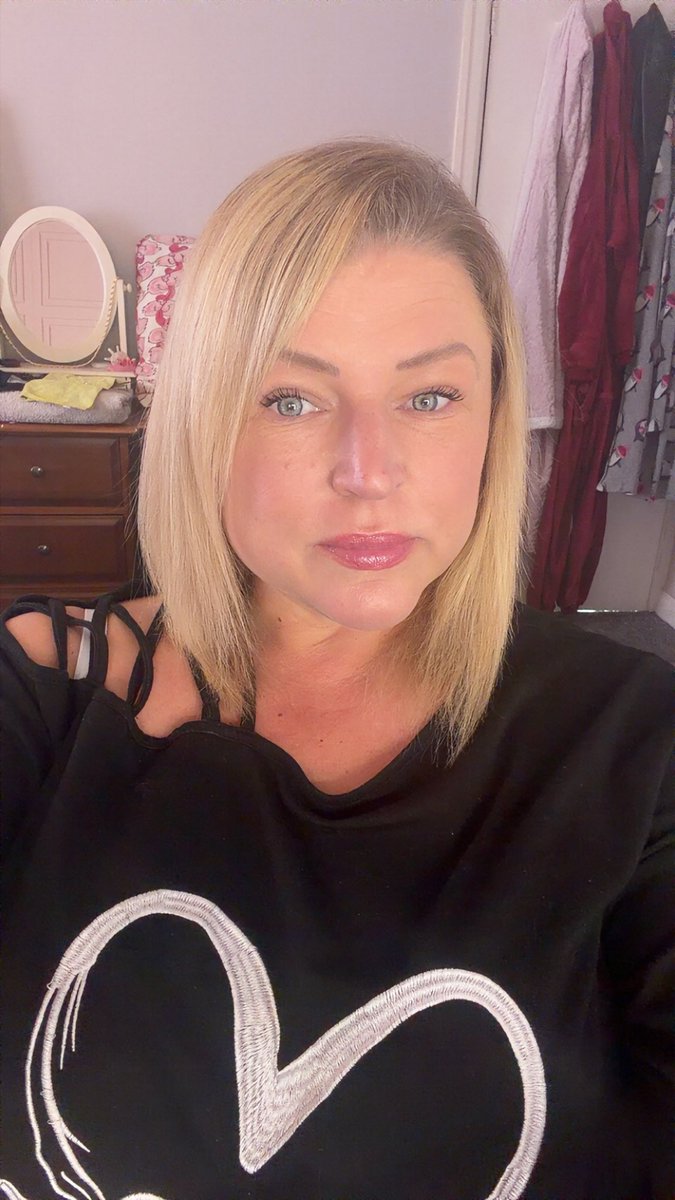 Kerry Davis tweet media