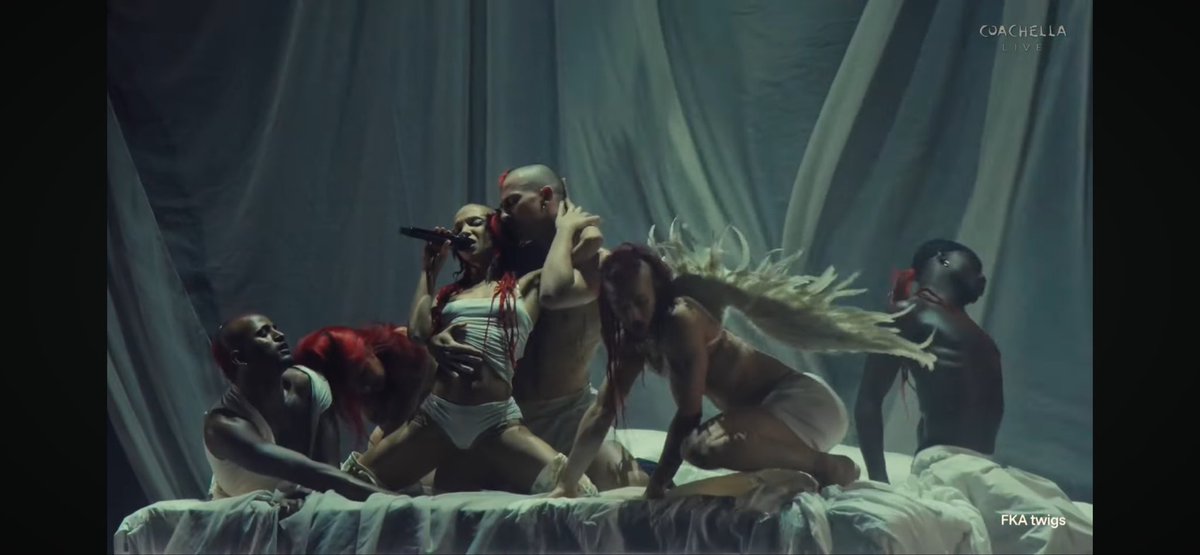 伊万里 tweet media