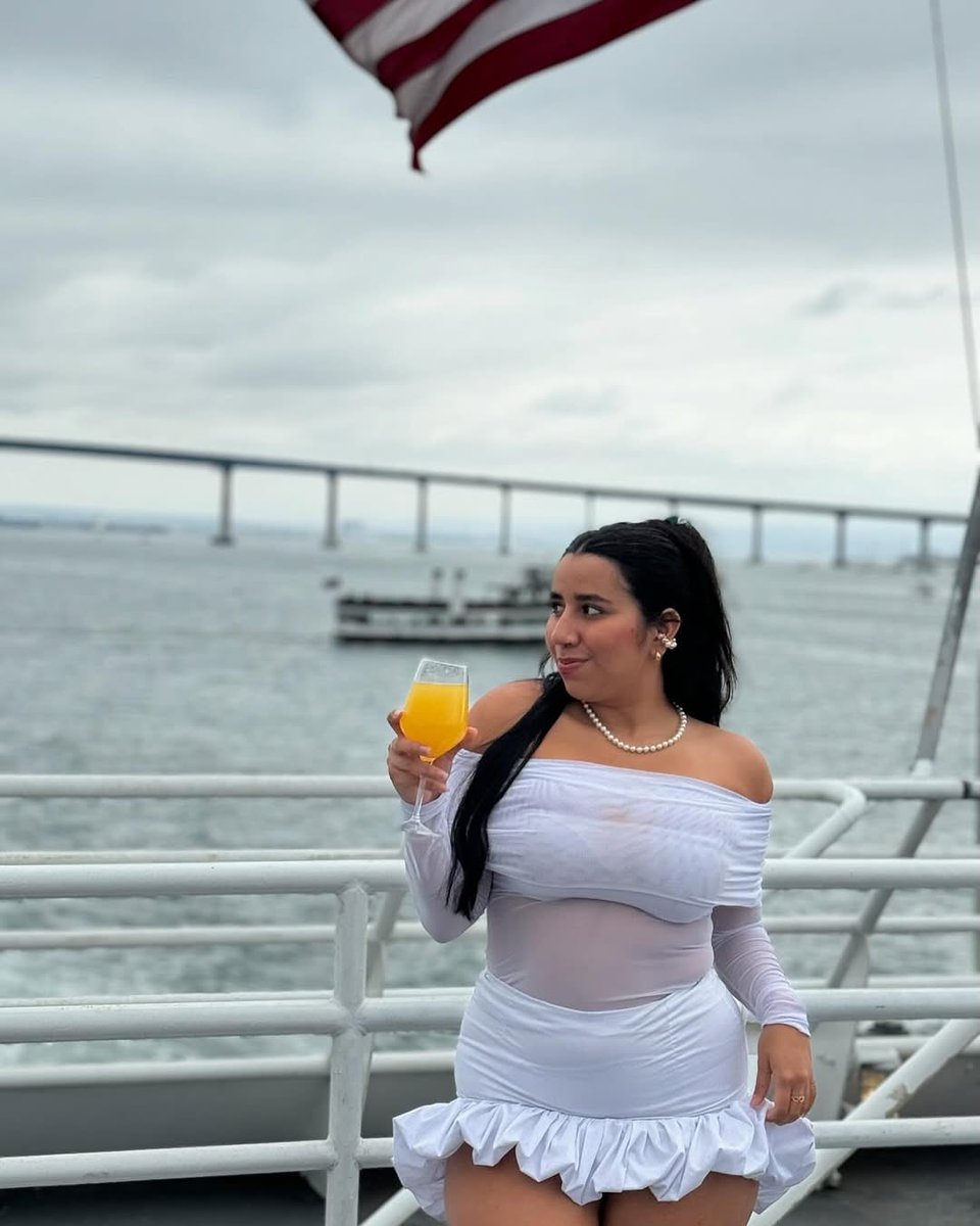 OrtizTania21260's tweet image. Behave? Never heard of her. 👀😍  #unwind #getaway #outdoors #usaphotooftheday #america #americanmodel #americanmade