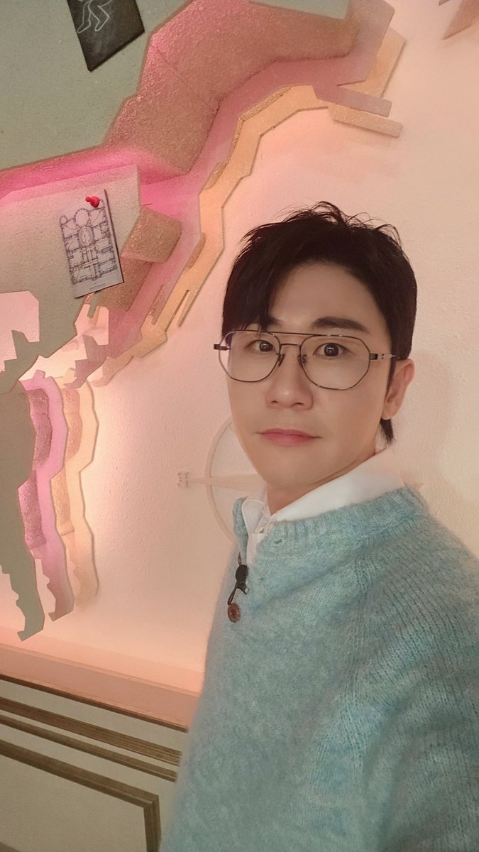 매주 월요일은 나랑 같이 세계사 공부하는 날!💙🌏

260413 tvN 벌거벗은 세계사

#영탁 #YOUNGTAK
#벌거벗은세계사