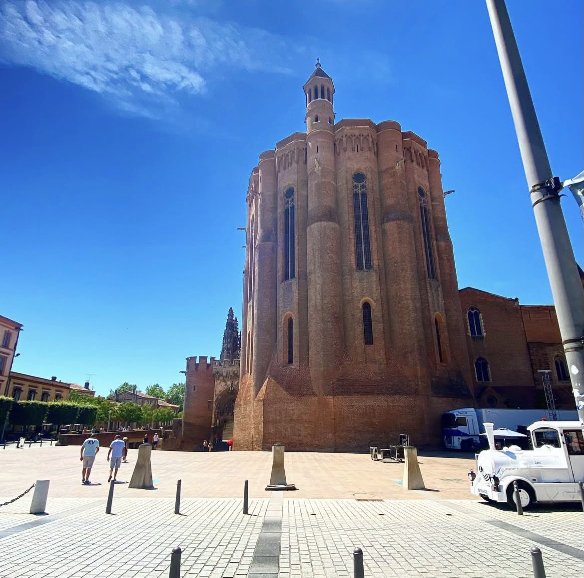 Mustaphataleb66's tweet image. Cathédrale Sainte-Cécile -Albi
Sainte-Cécile, la plus grande cathédrale de brique au monde ressemblant plus à un château fort.
#albi #tarn #occitanie #architecture #atchitecturephotography #travelphotography #france  #photography #albitourisme #tarnetgaronne #voyages #tarntourism