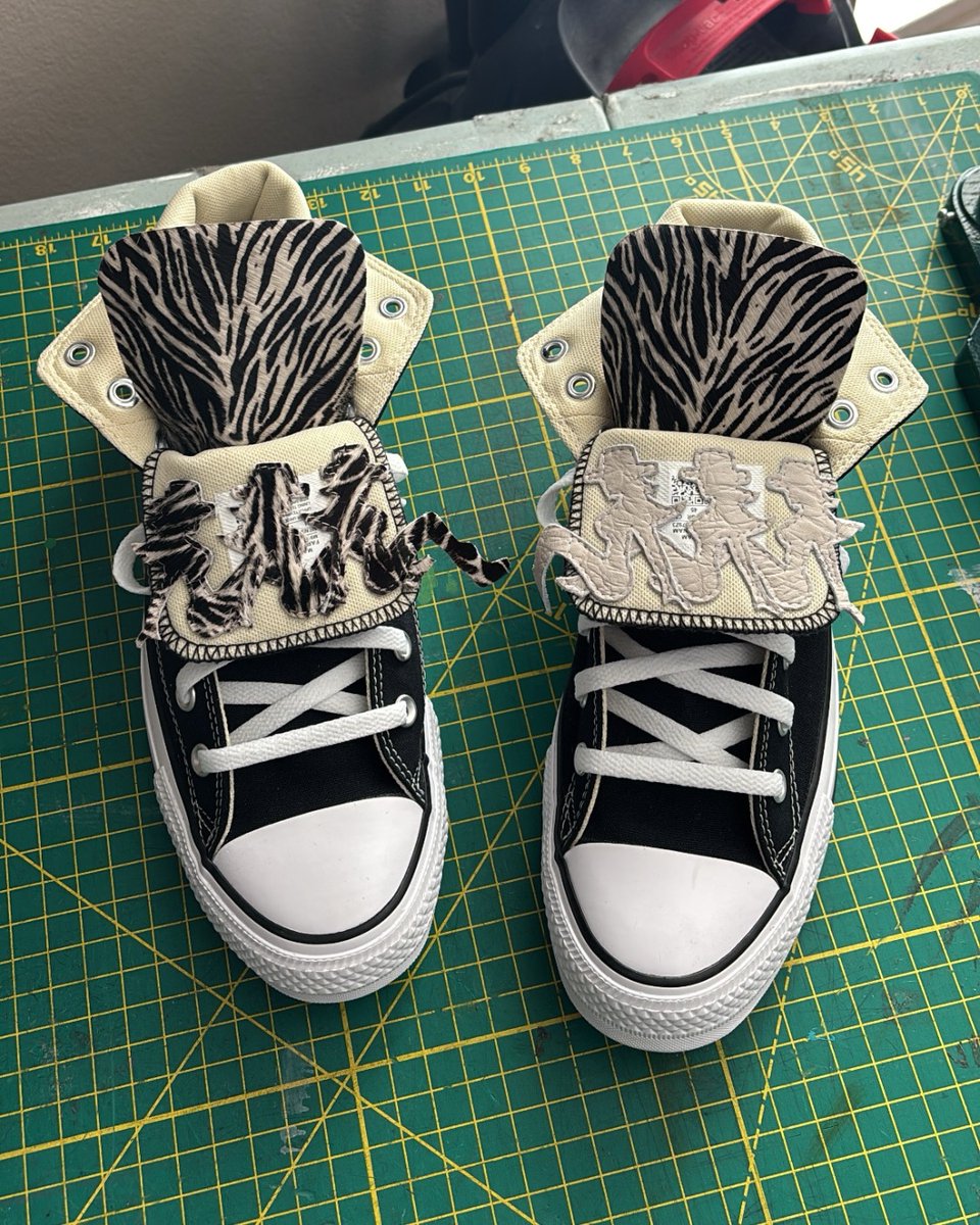 vetmamagazine's tweet image. Triple Patch Double Tongue from Fatal1of1