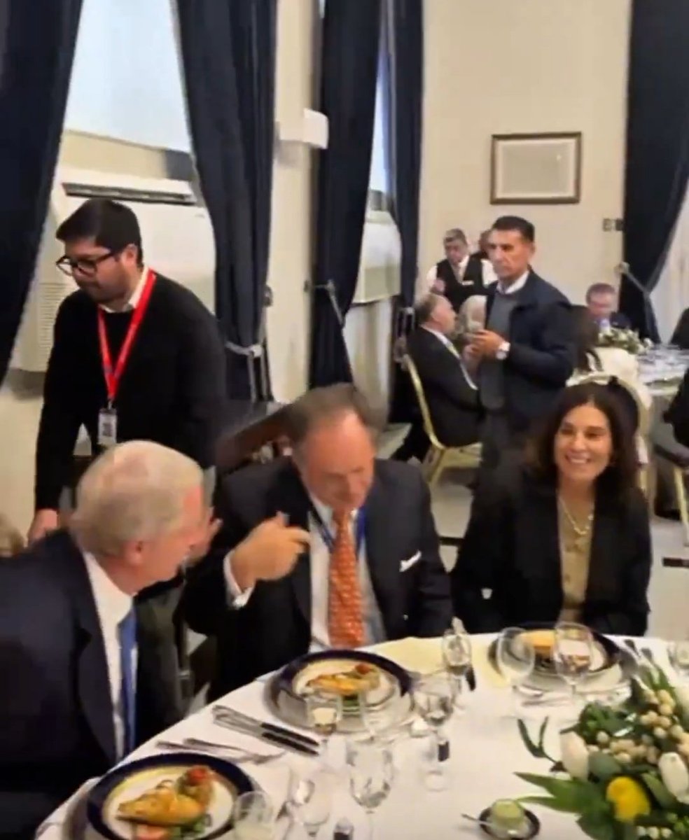 Arrepentidos de Kast tweet media