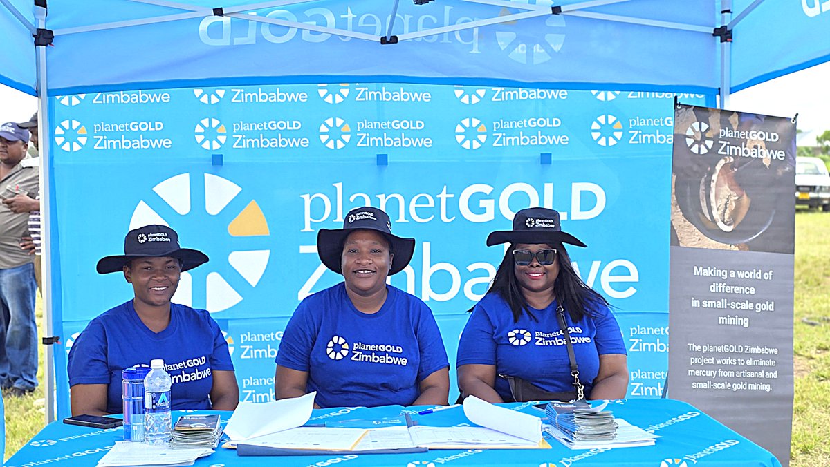 planetGOLD_Zim's tweet photo. 📢Last week @planetGOLD_Zim was @ the #MINEX Expo in Zvishavane 🇿🇼 , engaging with artisanal &amp; small-scale gold miners on responsible mining practices, gender &amp; child labour, mercury reduction, &amp; formalization.
Together, we are building a safer, more sustainable #ASGM sector.💪 https://t.co/SdvVrOgs25